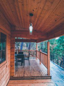 Uma varanda ou terraço em Cabañas Santa Barbara