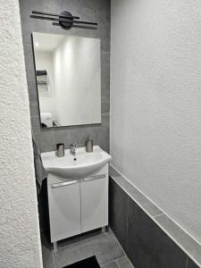 A bathroom at Apartmán pri rieke