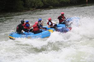 Gosti koji borave u objektu Stone Wood Jungle Resort, Dandeli