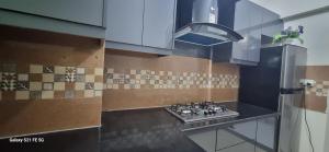 A cozinha ou cozinha compacta de Independent Two Bedrooms Appartment with kitchen