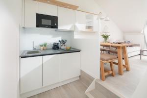 Una cocina o cocineta en Nordstrand Suite - 50 m zum Strand