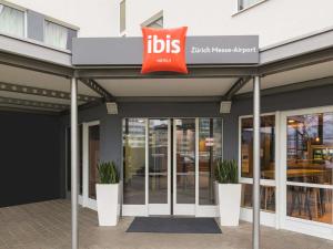 Certifikat, nagrada, logo ili neki drugi dokument izložen u objektu ibis Zürich Messe Airport