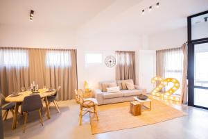 Atpūtas zona naktsmītnē LH - LK Two-bedroom apartments