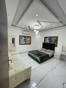 A television and/or entertainment centre at Garden Villa, Rawda 3,Ajman