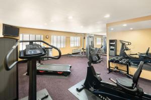 Posilňovňa alebo fitness centrum v ubytovaní Best Western Canon City