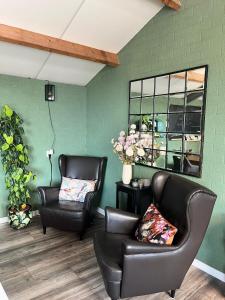 A seating area at B&B Het Gelders Buitenleven