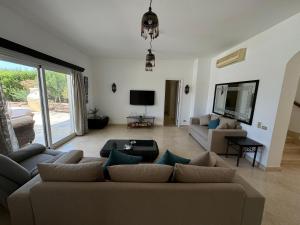 Foto de la galería de Sunset Villa in El Gouna with Private Heated Pool NEW BEDROOMS ADDED en Hurghada