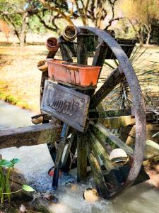 Un jardín fuera de Chawasi Cabañas