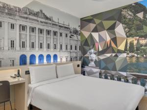 Bazen u objektu B&B Hotel Como Camerlata ili u blizini