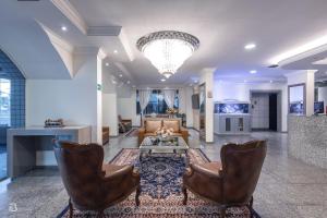 Porto Minas Hotel e Convenções पर बैठने की जगह