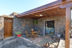 A patio or other outdoor area at Apartamento Los 4 Nobles