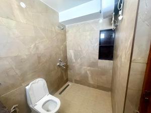 Un baño de Famval Serviced Apartment