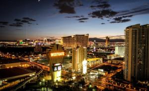 Pemandangan umum Las Vegas atau pemandangan kota yang diambil dari hotel