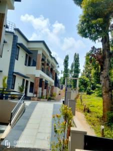 a view of a house from the street at ECOSTAY inn in Sultan Bathery