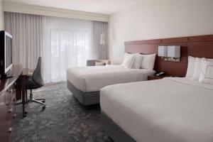 Katil atau katil-katil dalam bilik di Courtyard by Marriott Boston Norwood/Canton