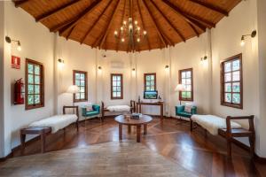 A bed or beds in a room at Finca del Sacramento