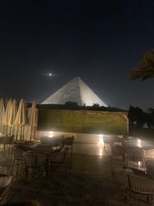 Ảnh trong thư viện ảnh của garden pyramid view ở Cairo