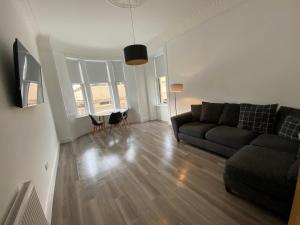 A seating area at 4 Smithhills Central 2 bed sleeps 4