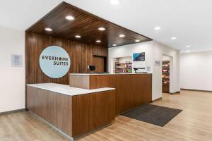 Lobbyen eller receptionen på Everhome Suites Lexington - Horse Park