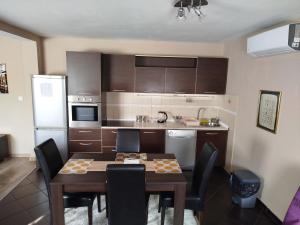 Kuhinja oz. manjša kuhinja v nastanitvi Apartment Filipovic