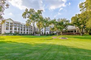 Zahrada ubytování Courtyard by Marriott New Braunfels River Village