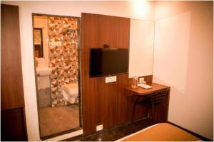 Foto de la galeria de Glitz Hotels AV Residency - Nr Thane Railway Station a Thane