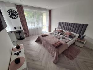 Vuode tai vuoteita majoituspaikassa Apartament Premium Tarnów