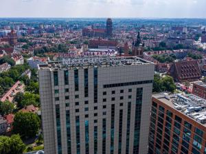 Una vista general de Gdansk o una vista desde la ciudad tomada desde el hotel