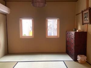 Fotografija v galeriji nastanitve 城下町の一棟貸し 今来 Konrai - Private-use guesthouse v mestu Matsumoto