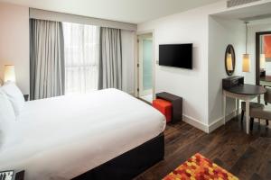 Posteľ alebo postele v izbe v ubytovaní Hotel Indigo Liverpool, an IHG Hotel