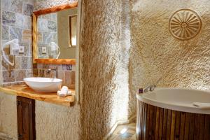 Un baño de Petra Inn Cappadocia