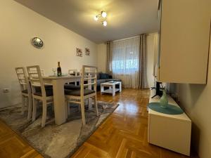 Naktsmītnes Apartman Fortuna pilsētā Požarevaca fotogalerijas attēls