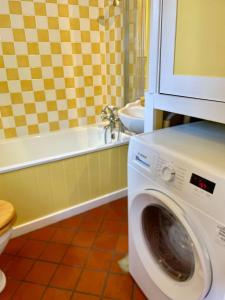 A bathroom at Damson Cottage