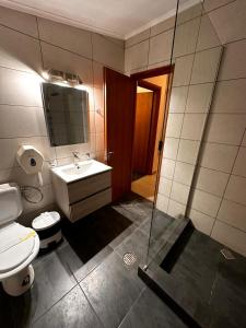 Hotel Green House tesisinde bir banyo