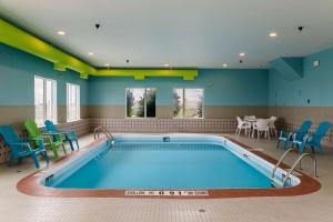 A piscina localizada em Motel 6-Headingley, MB - Winnipeg West ou nos arredores