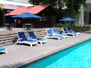 Piscina a Century Helang Hotel o a prop