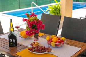 Comida na villa ou em algum lugar perto