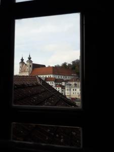 Foto da galeria de APARTMENT Top 11 ZENTRUM mit 2 Schlafzimmer BESTROOMS eU em Steyr