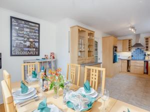 Una cocina o kitchenette en Caldon Cottage