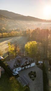 Peisaj natural din apropierea acestei camere de închiriat