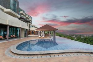 Swimming pool sa o malapit sa Kamala Bali Resort