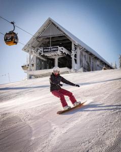 Ski di aparthotel ini atau berdekatan