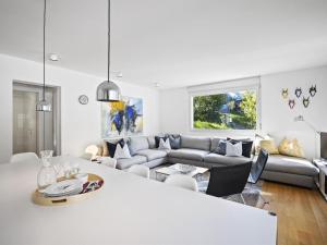 Χώρος καθιστικού στο Apartment Liebrand by Interhome