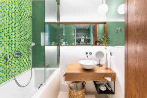 Nhà bếp/bếp nhỏ tại MOSAIC HOUSE Design Hotel