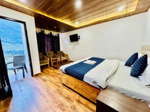 Lova arba lovos apgyvendinimo įstaigoje RV Cottage & Rooms - The Silken Stay #Royal View #Near Mall Manali