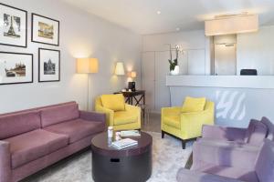 Prostor za sedenje u objektu Best Western Rives de Paris La Defense