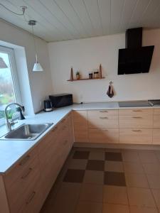 A kitchen or kitchenette at oasen