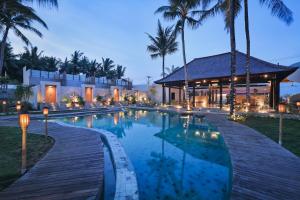 A piscina localizada em The Sebali Penida Resort ou nos arredores