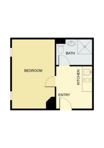 een foto van een plattegrond van een klein huis bij Stockerau Comfort Studio 1 BR for 2 in Stockerau