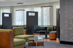 พื้นที่นั่งเล่นของ Courtyard by Marriott Providence Lincoln